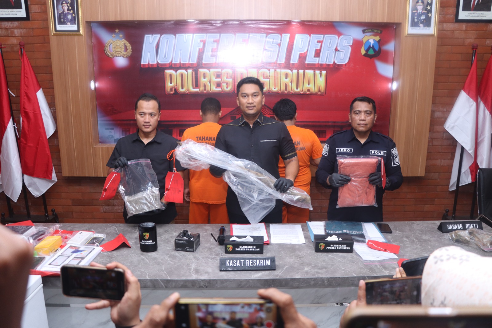 Melawan Saat Penggrebekan Narkoba, 2 Warga Pasuruan Diamankan Polisi