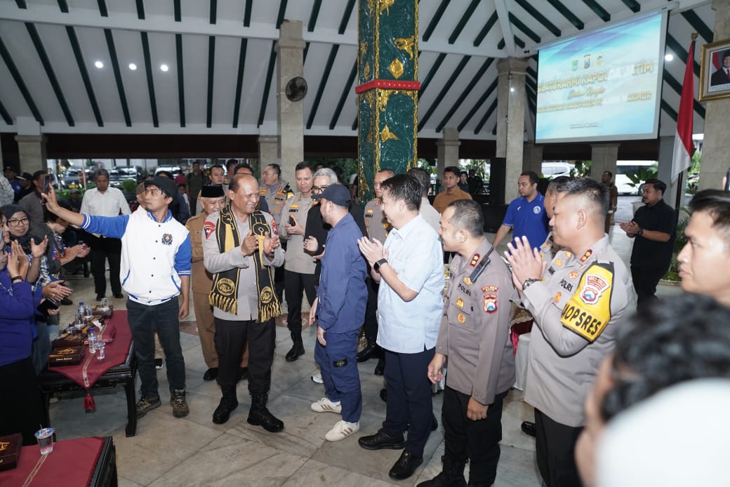 Audiensi dengan Aremania, Kapolda Jatim Tegaskan Komitmen Jaga Keamanan Laga Arema FC di Kanjuruhan
