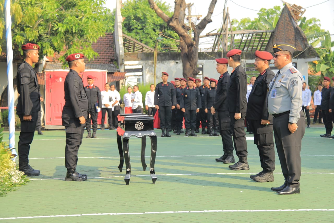 Kanwil Ditjen Pemasyarakatan Jawa Timur Deklarasikan Komitmen Bersama Wujudkan Lapas dan Rutan Bersih dari Narkoba dan HP Ilegal