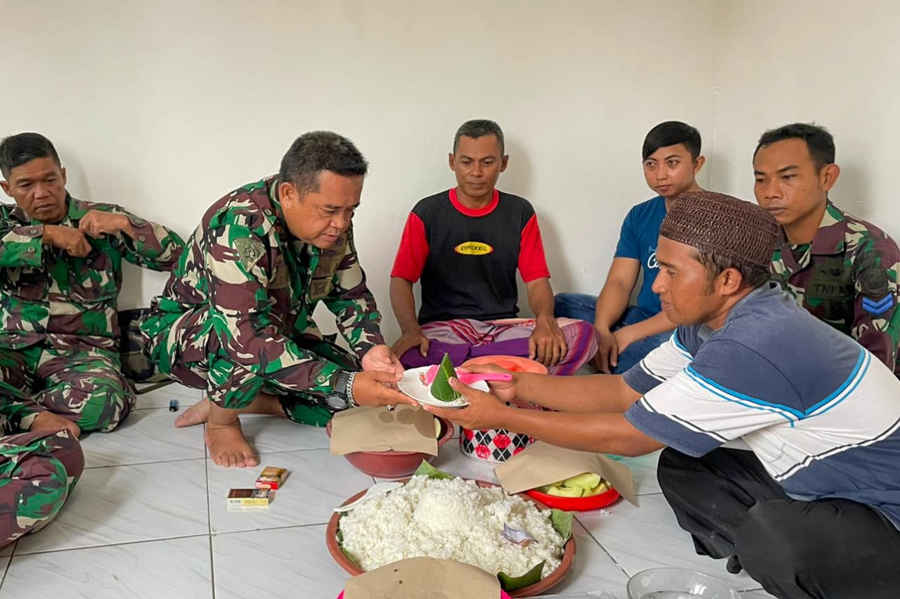 Rumah Baru Berkat TMMD, Ibu Nuraini Gelar Tasyakuran Bersama Satgas dan Warga