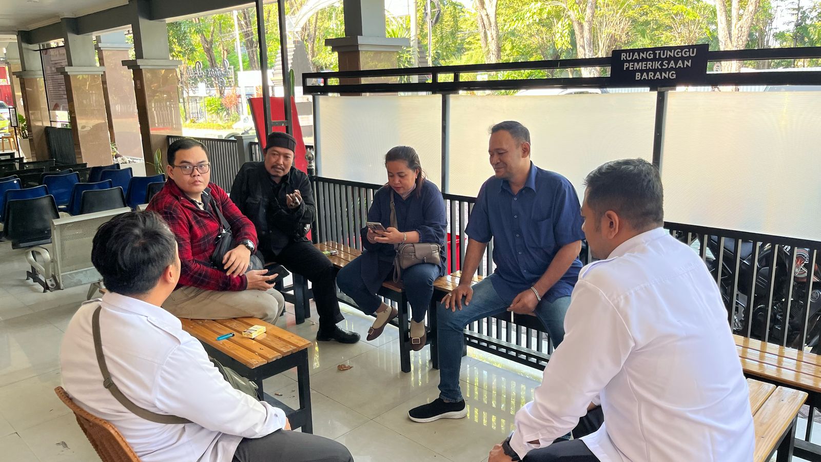 Redam Kontroversi, Kalapas Sidoarjo Bersinergis Bersama Media Lokal untuk Keterbukaan Informasi