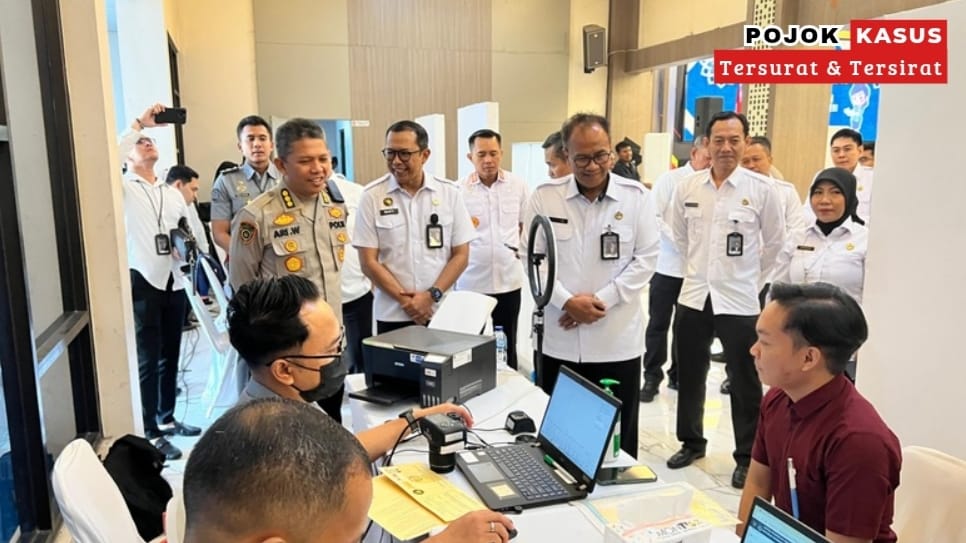 Polda Jatim dan Kanwil Ditjen Imigrasi Bersinergi Sambut Hari Bhayangkara ke – 79 Gelar Semarak 1079 Paspor untuk Negeri