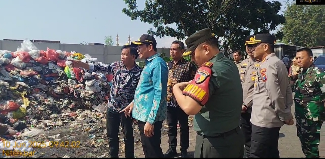 Pemkab Sidoarjo Ambil Alih Penanganan TPS3R Ngampelsari Sidoarjo Di Tengah Polemik Warga.