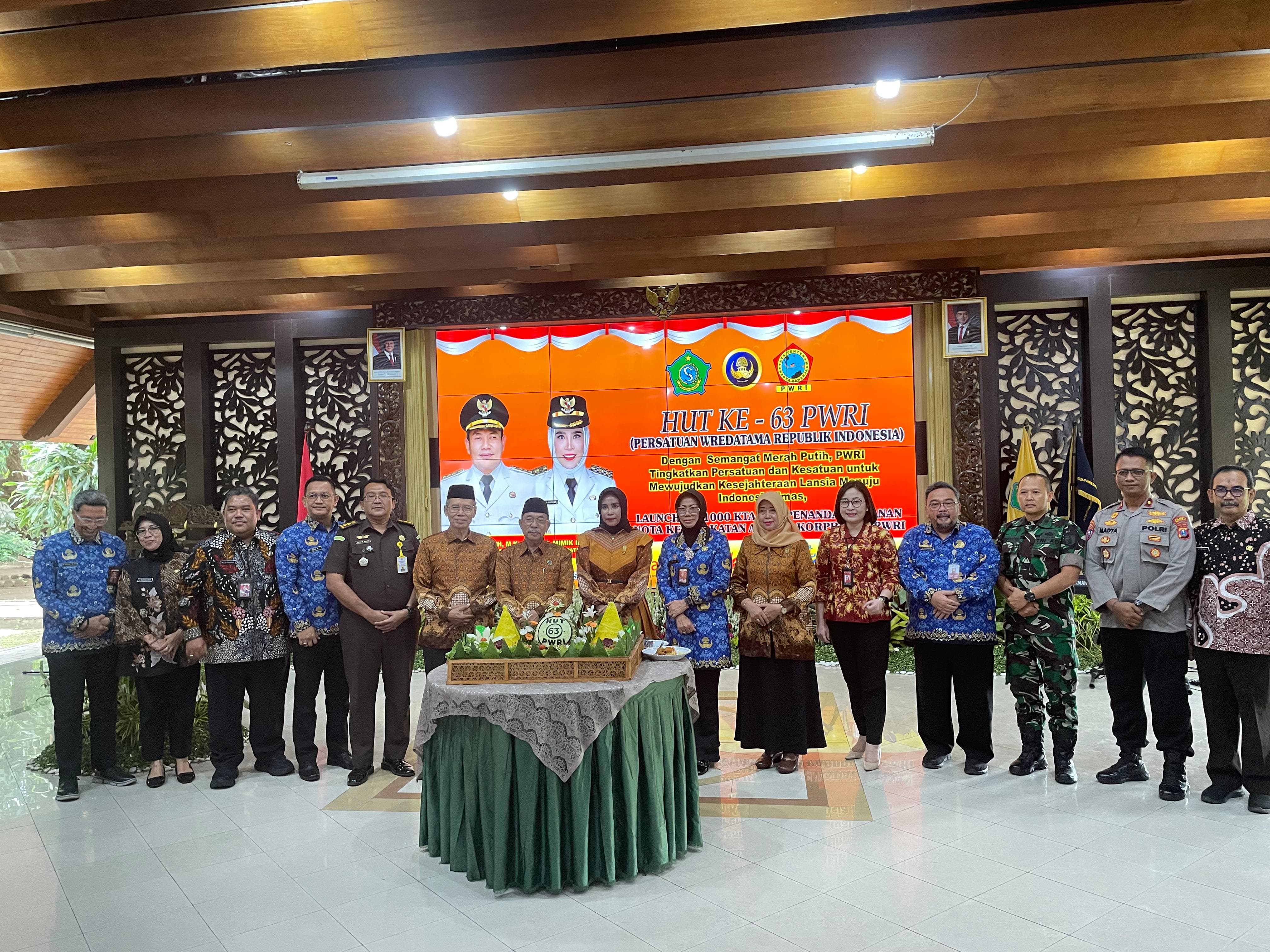 Hadiri HUT ke-63 PWRI, Wabup Mimik Apresiasi dan Ajak PWRI Aktif Kontribusi Pembangunan Sidoarjo