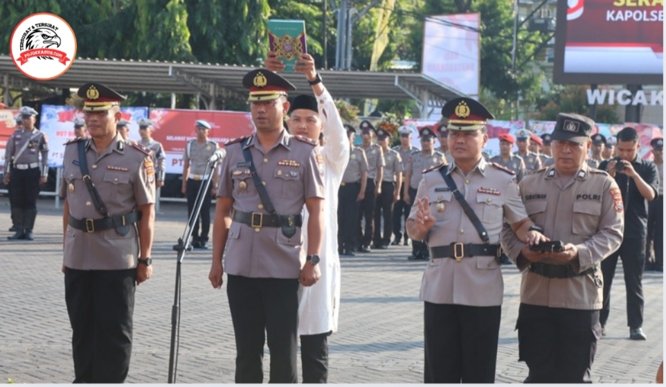 Polres Pasuruan Gelar Sertijab dan Kenaikan Pangkat 60 Anggota