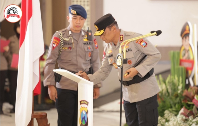 Kapolda Jatim Pimpin Sertijab Dirreskrimum dan Kapolres, Tegaskan Profesionalisme dan Sinergi Jadi Kunci Hadapi Tantangan