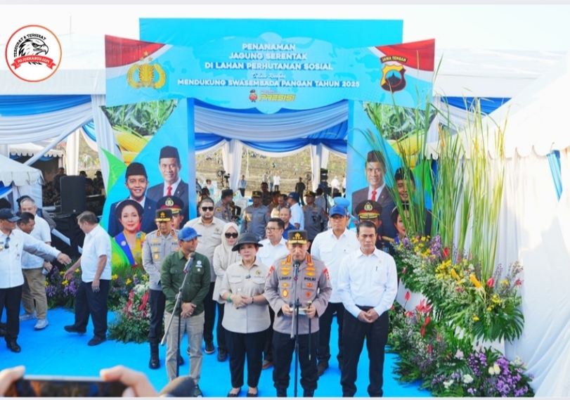Kapolda Jatim Pimpin Penanaman Jagung Serentak di Nganjuk, Dukung Target Nasional 10 Juta Ton