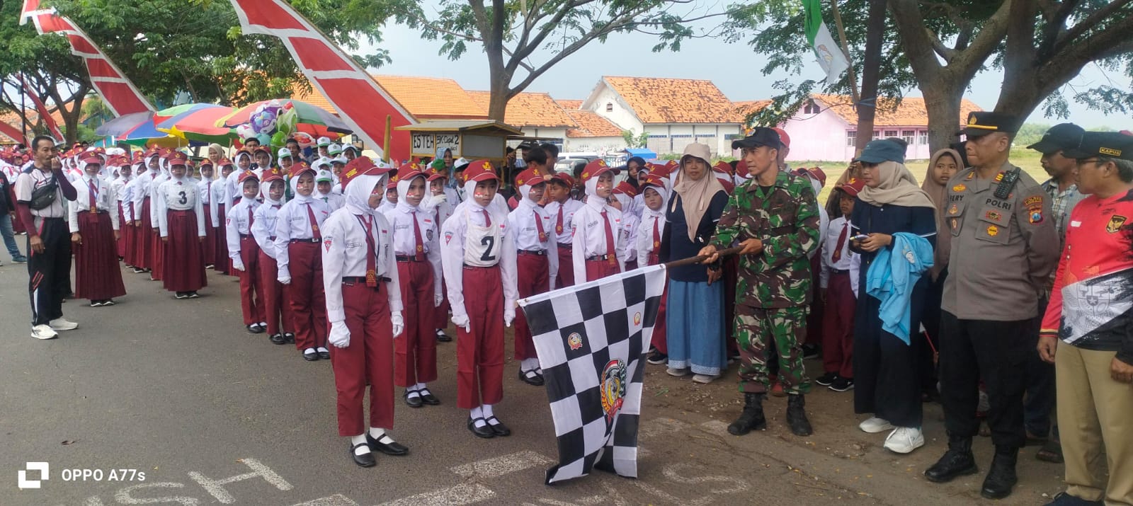 Lomba Gerak Jalan Warnai Semarak HUT RI ke-80 di Kecamatan Kwanyar