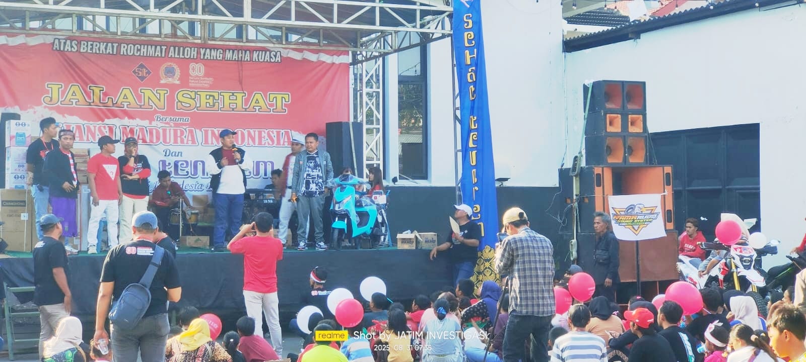 Ribuan warga Meriahkan Jalan Sehat Aliansi Madura Indonesia, Hadiah Utama Sepeda Listrik dan Ratusan Doorprize