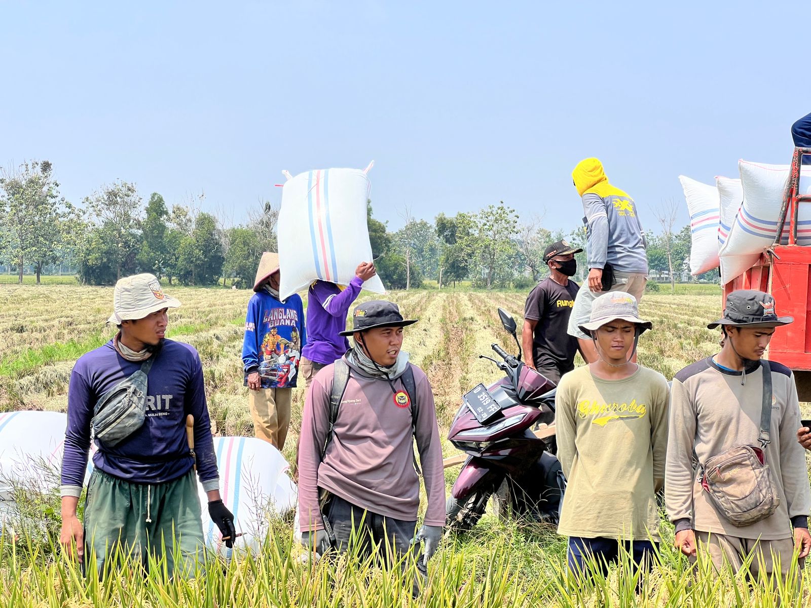 Direktur Idensos Densus 88 AT Lakukan Kunjungan Kerja ke PT Sang Hyang Seri Subang, Jalin Silaturahmi dengan Eks Napiter