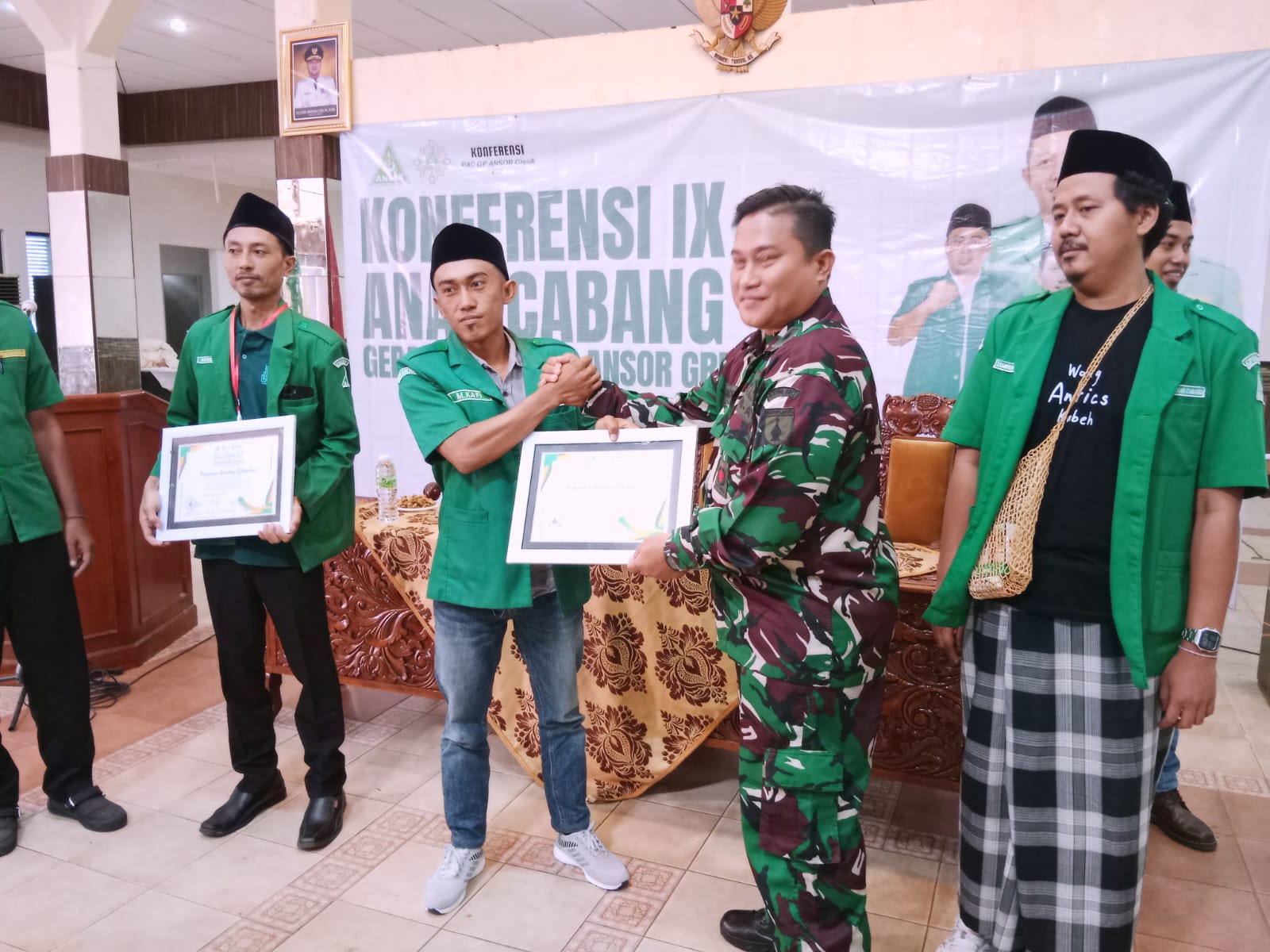 Danramil 0817/05 Kota Hadiri Baksos dan Konferensi PAC GP Ansor Gresik