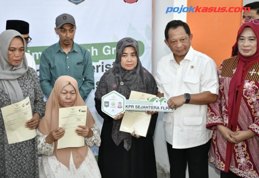 Pemerintah Serahkan Bantuan Rumah ke Korban Unjuk Rasa Makassar, Mendagri: Bentuk Kepedulian Negara