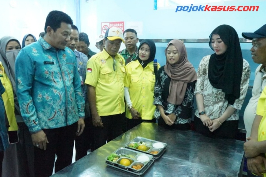 Sidak Makan Bergizi Gratis di Tarik, Bupati Sidoarjo Subandi Tekankan Standar Gizi dan Pemberdayaan Ekonomi Lokal
