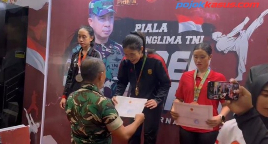 Polwan Polresta Sidoarjo Raih Juara I Kejuaraan Karate Piala Panglima TNI 2025