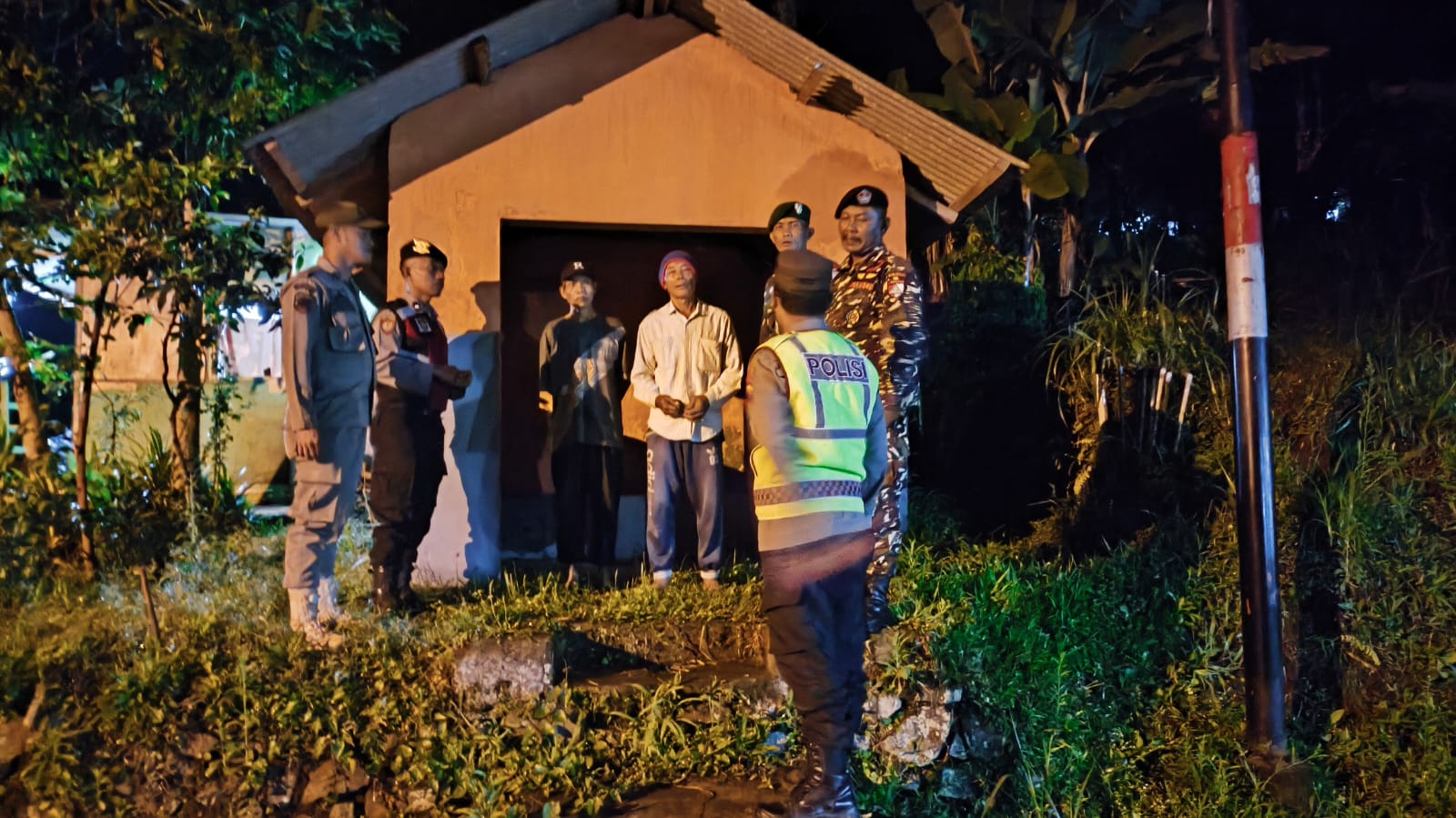 Sinergitas TNI – Polri Dan Masyarakat, Polsek Puspo Gelar Patroli antisipasi 3C jaga kondisifitas Wilayah