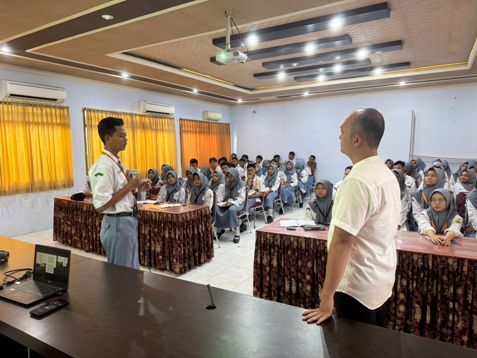 Cegah Sejak Dini Polres Pasuruan Gencarkan Sosialisasi Bahaya Narkoba di Sekolah