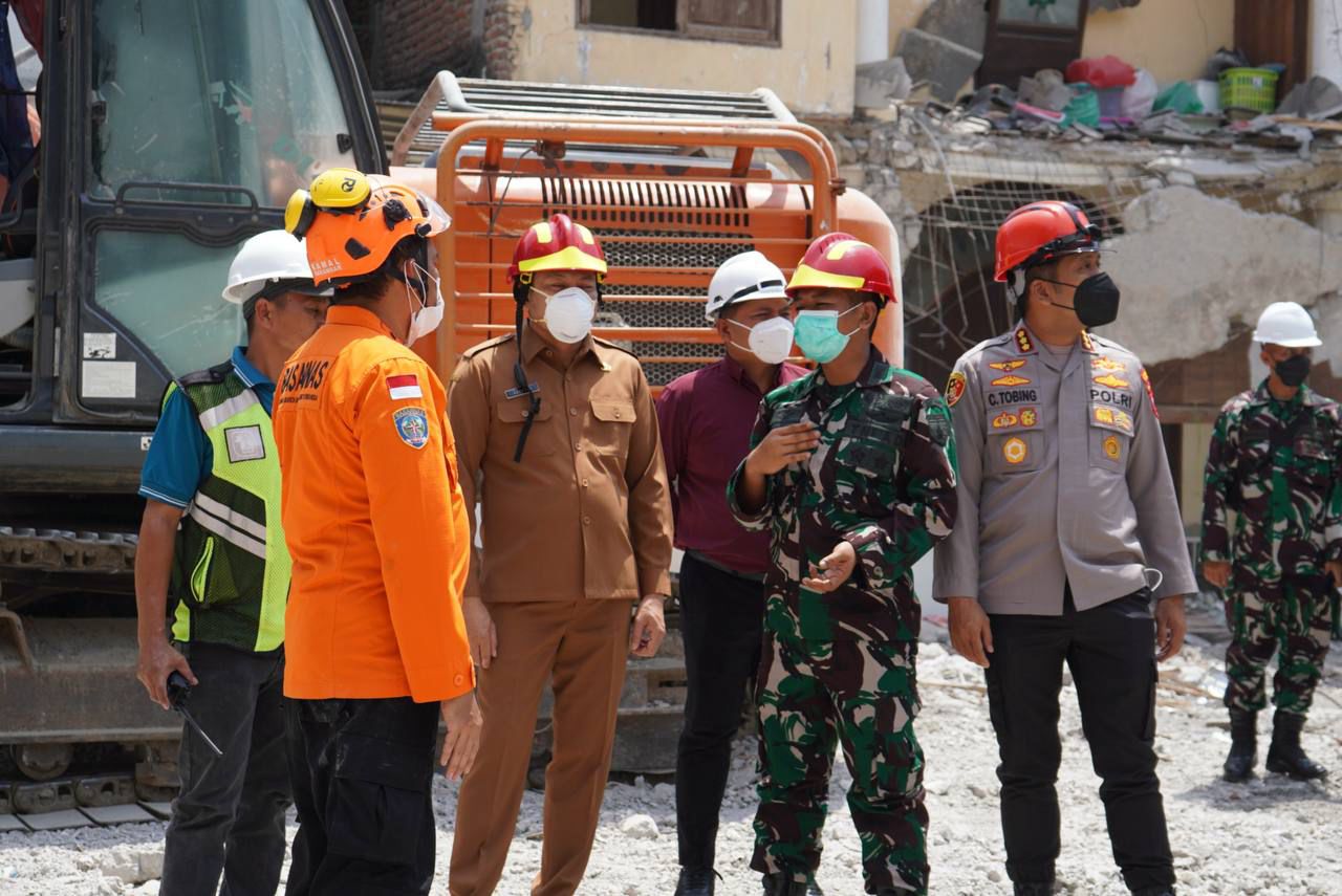 Hari ke-8 Evakuasi Ponpes Al Khoziny, Pemkab dan BNPB Pastikan Penanganan Rampung Besok
