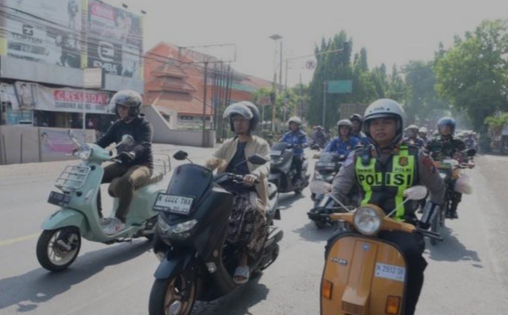 Polres Pasuruan Bersama Toga Tomas dan Komunitas Gelar Touring Bersholawat Untuk Kamseltibcarlantas