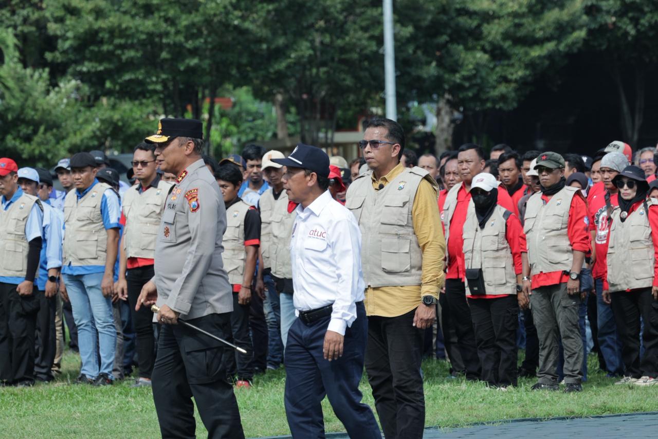 Polda Jatim Bersama Serikat Pekerja dan Buruh Gelar Apel Kebangsaan Jaga Stabilitas Kamtibmas