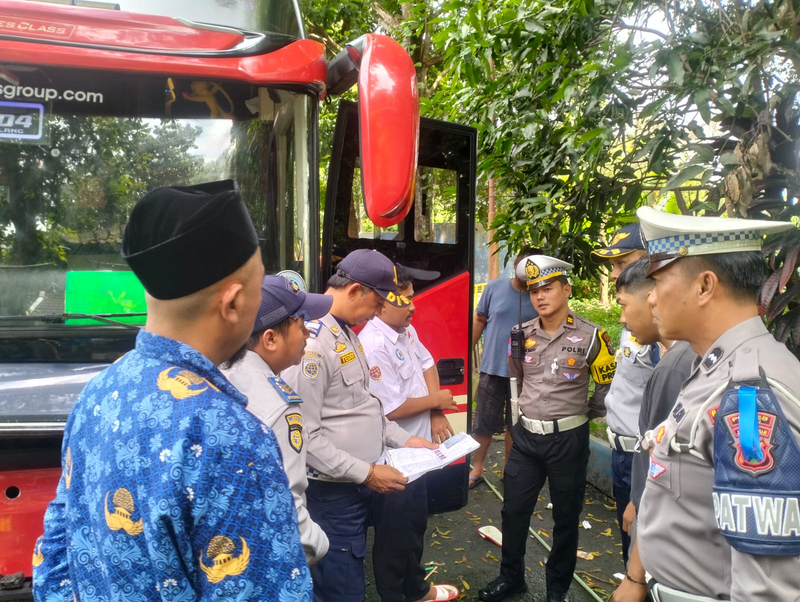 Operasi Zebra Semeru Polres Malang Gelar Ramp Check di Terminal Kepanjen