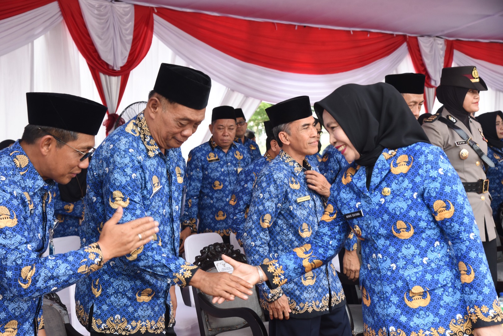 Wakil Bupati Sidoarjo Pimpin Upacara Bendera HUT Korpri