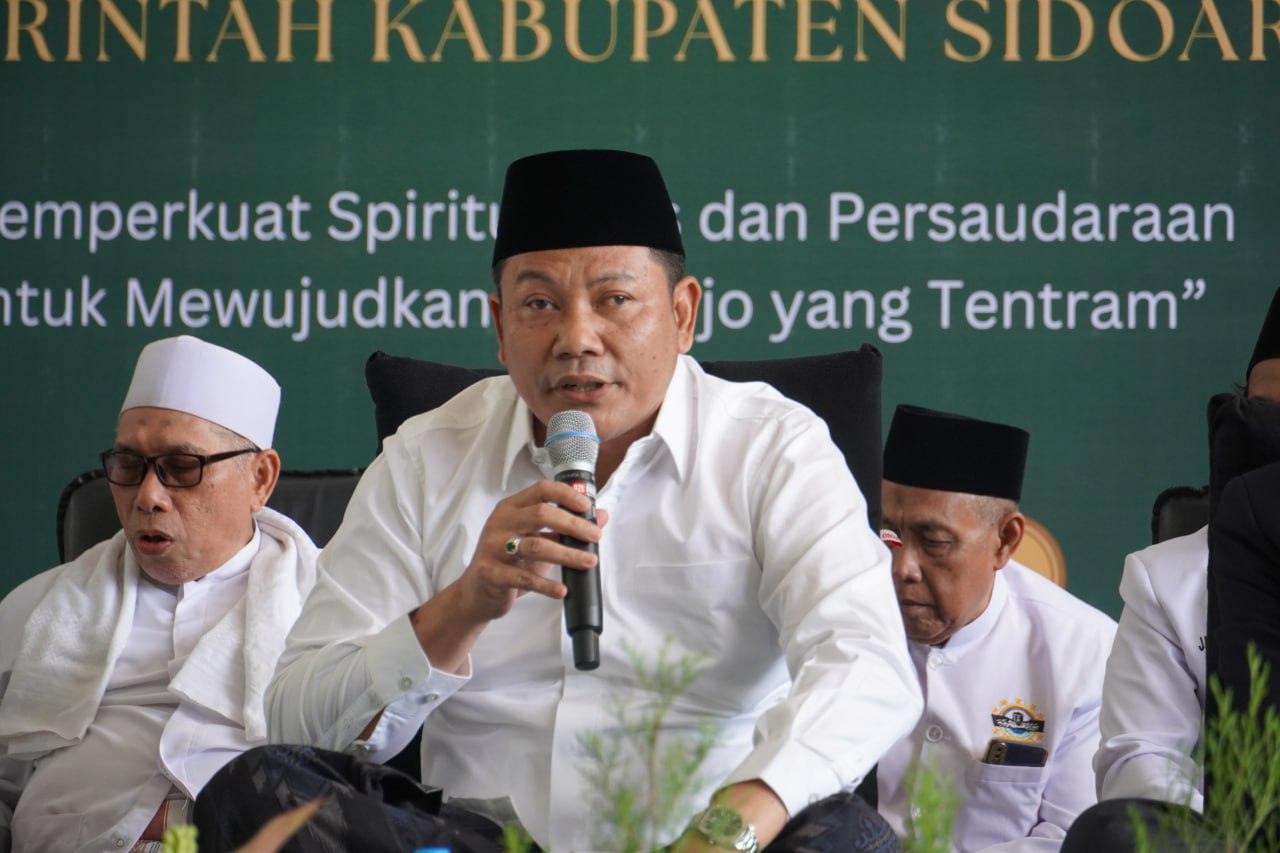 Bupati Sidoarjo bersama Ribuan Warga Berdoa Bersama untuk Bangsa