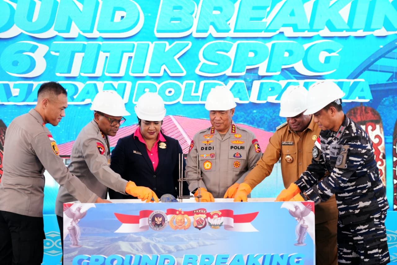 Polri Lakukan Groundbreaking 6 SPPG Baru di Papua, Wakapolri: “Ini Investasi Pelayanan untuk Rakyat