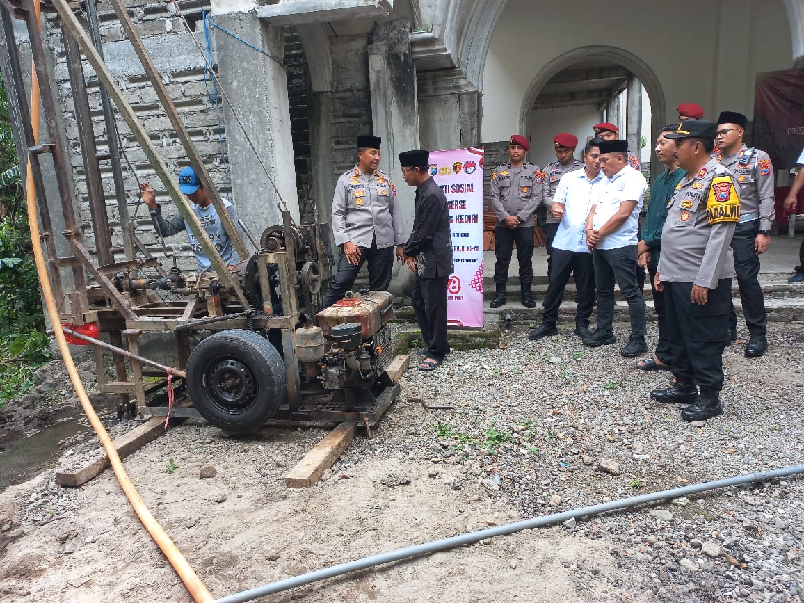 Peringati Hari Jadi Reserse ke – 78 Polres Kediri Bantu Sumur Bor