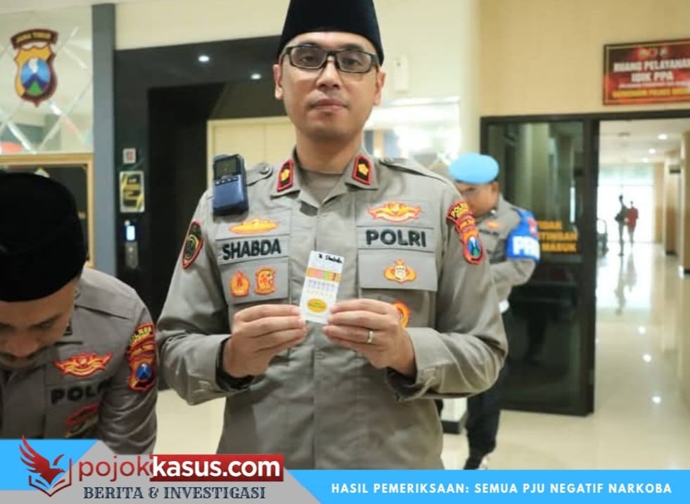 Kapolres Gresik  AKBP Ramadhan Nasution Pimpin Tes Urine PJU