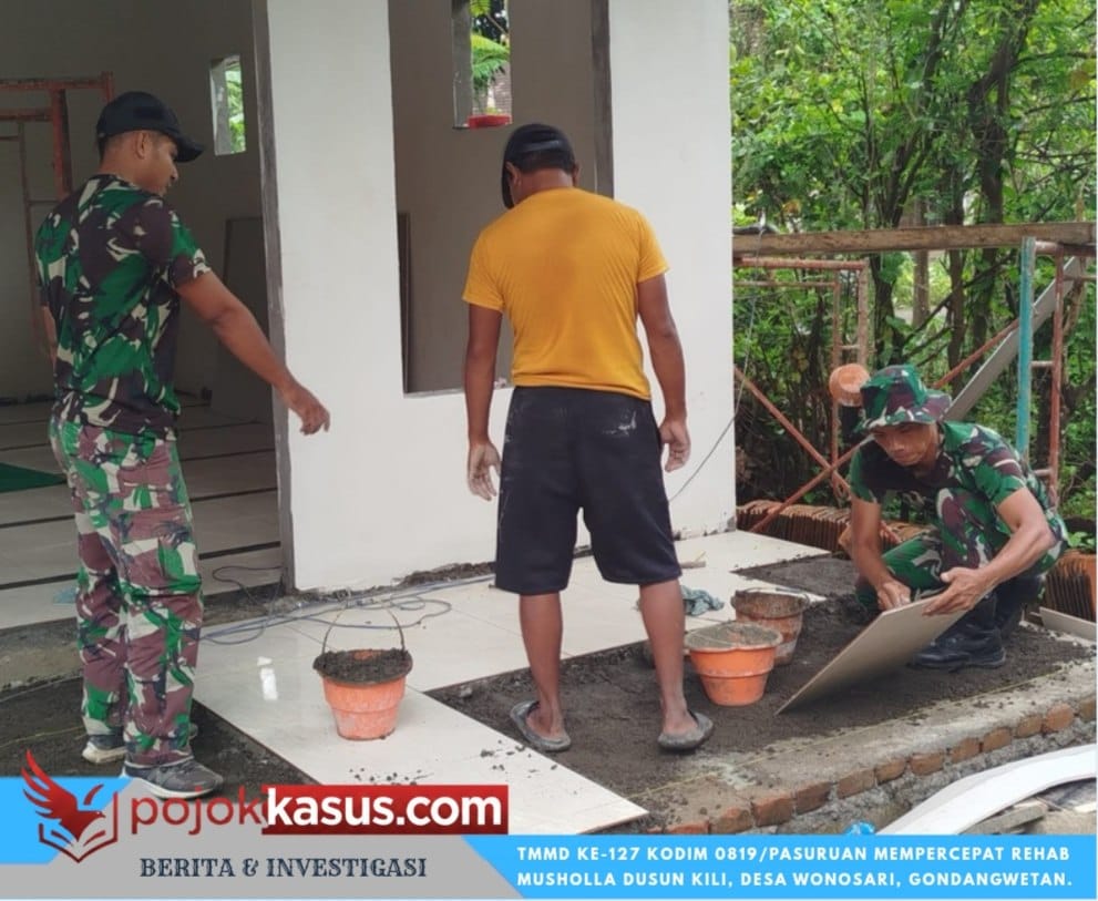 TMMD 127 Kodim 0819 Rehab Musholla Wonosari