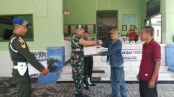 Aksi Sosial Subdenpom Pasuruan Bagikan Bingkisan Ramadhan