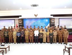 Subandi Serahkan LKPD