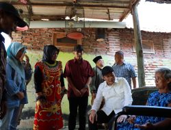 Bupati Sidoarjo salurkan