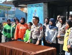 Polwan Satlantas Pasuruan Gelar Kartini Memasak Bersama