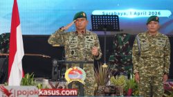 Danrem 084 Bhaskara Jaya Pimpin Kenaikan Pangkat Prajurit