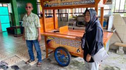 Peduli Keluarga Warga Binaan, Lapas Sidoarjo Berikan Gerobak Usaha