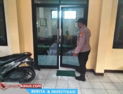 Ngerri, Kades Mujiono Ditemukan Meninggal Di Balai Desa.