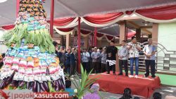 Puluhan “Keranda” Berisi Makanan Ramaikan Ruwat Desa!