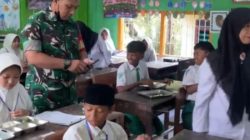 MERIAH, Siswa MI Ma’arif Ngering Antusias Sambut Makan Bergizi Gratis 4 Hari Penuh.