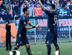 Persekapas Tundukkan Persik Kediri di Stadion Bangil