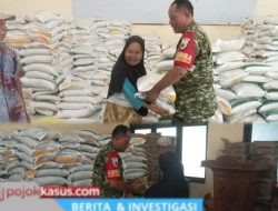 Babinsa Purworejo Pastikan Bantuan Pangan Tepat Sasaran Warga