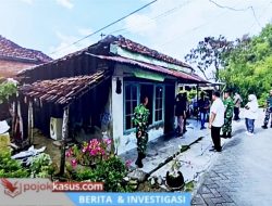 TMMD Gresik Bangun Rumah Ibu Sri yang Nyaris Roboh