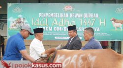 Idul Adha Korem Bhaskara Jaya Bikin Haru, 14 Hewan Kurban Dibagikan ke Warga