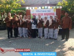 Rayakan Hari Anak Nasional SD Dermo 2 Sambut Siswa Dengan Alunan Gamelan Jawa