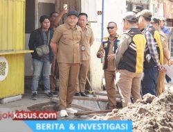 Sidak Jalan Bluru Kidul, Bupati Subandi Tegaskan Proyek Tepat Waktu   