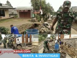 Wujud Kepedulian untuk Lingkungan, Babinsa Kalipucang Bersama Warga Gotong Royong Bangun Drainase Masjid