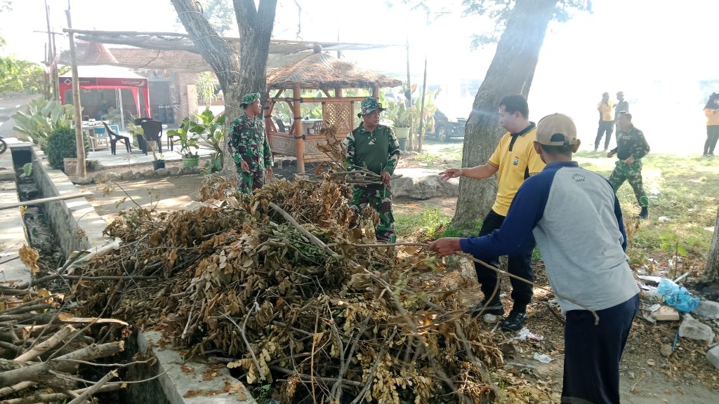 TNI-Polri Jabon Kompak Bersihkan Lingkungan, Sinergi Makin Kuat