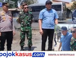 Bupati Sidoarjo Salurkan Kursi Roda dan Tinjau RTLH Jabon