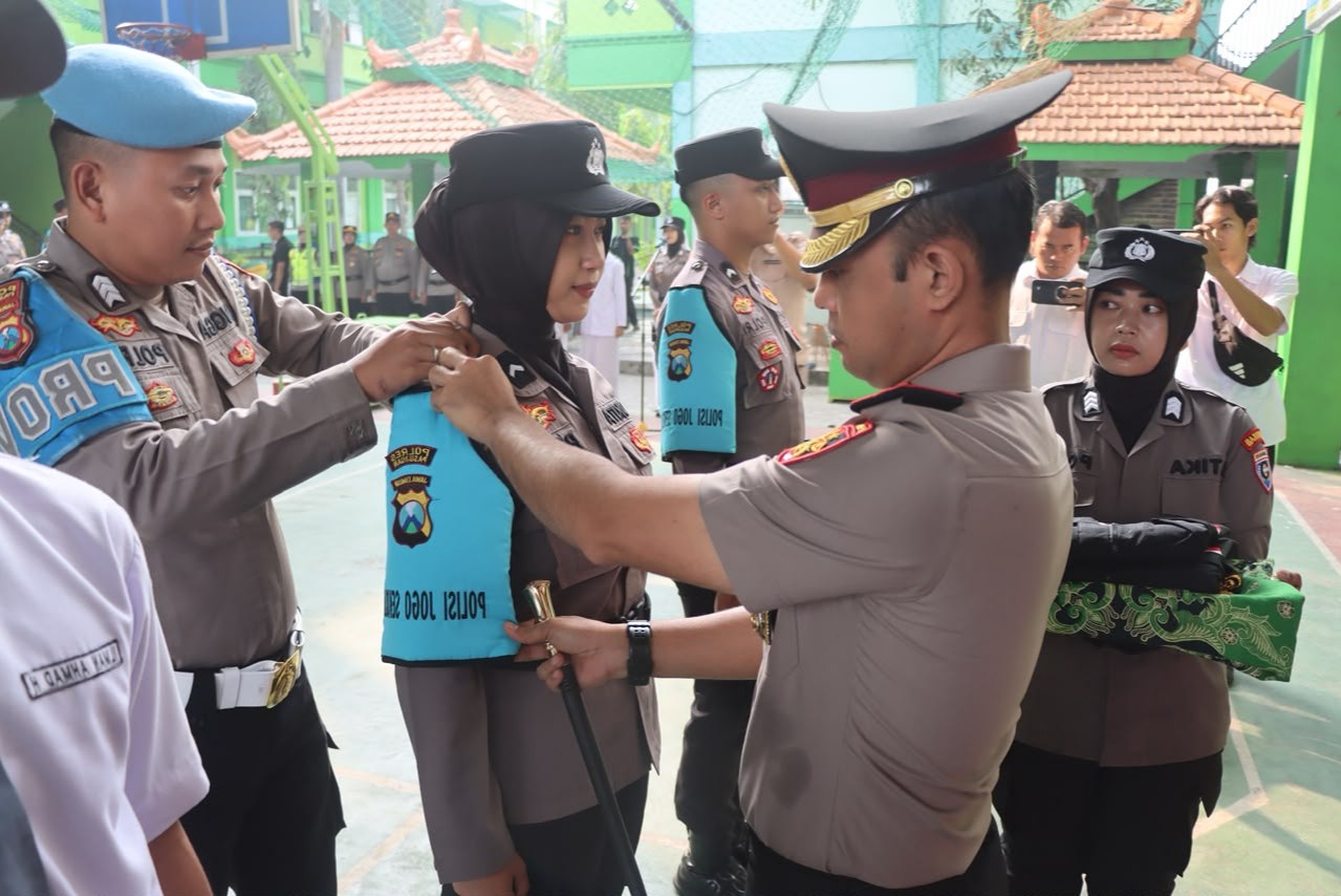 Polisi Jogo Sekolah